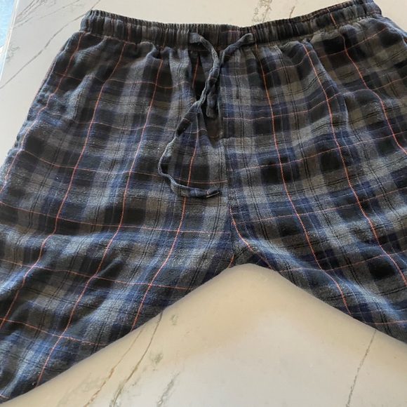 Men’s flannel lounge pants - Picture 2 of 3